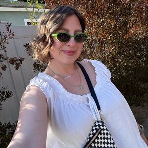 Meet your Posher, Emily